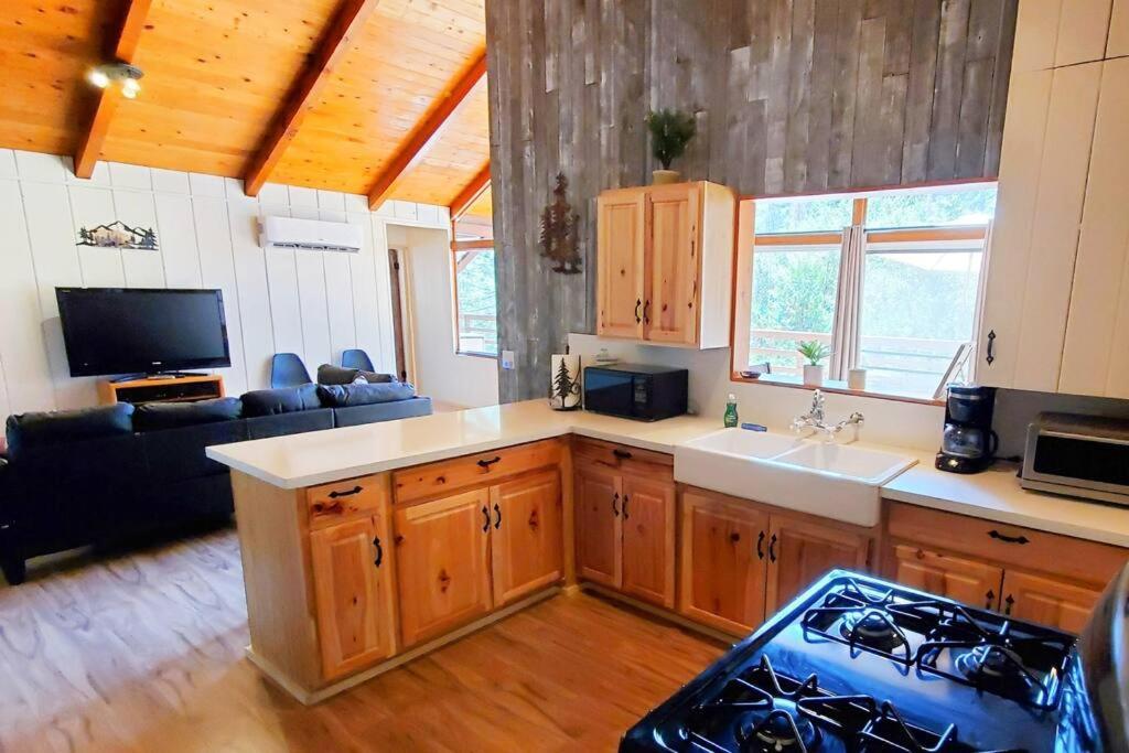 Ponderosa Redwood Retreat, Mountains, Adventure And Nature מראה חיצוני תמונה
